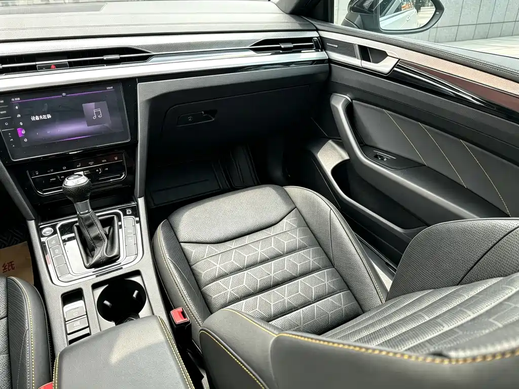 Volkswagen CC — миниатюра 11