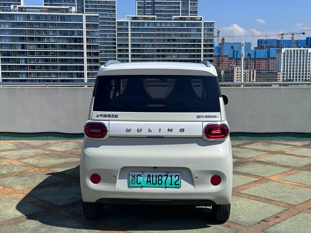 Wuling MINIEV — миниатюра 7