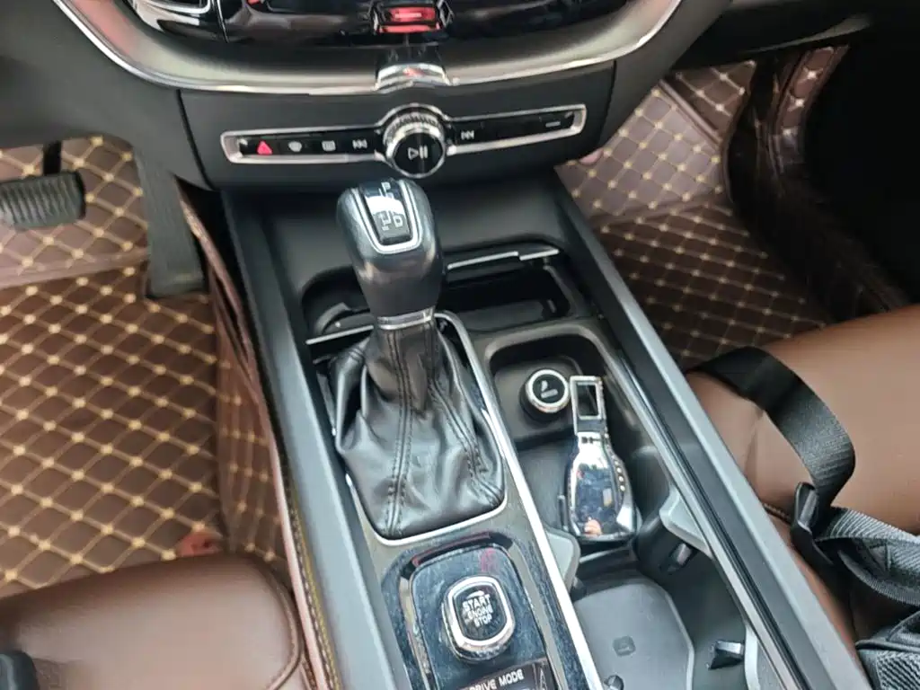 Volvo XC60 — миниатюра 14