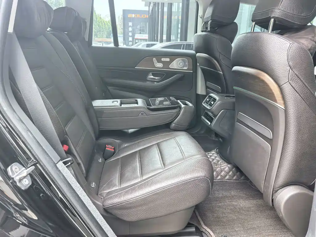 Mercedes-Benz GLS — миниатюра 12