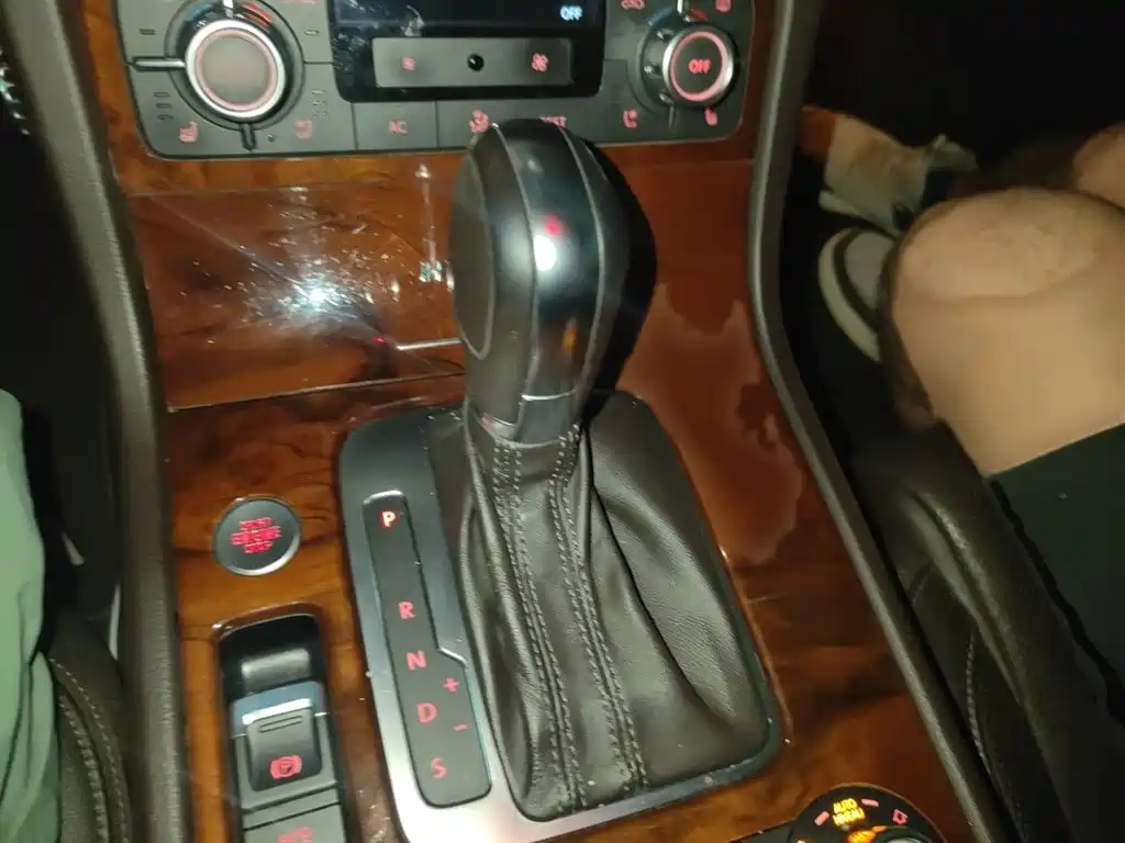 Volkswagen Touareg — миниатюра 7