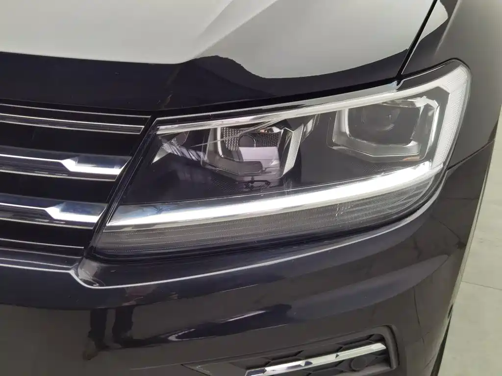 Volkswagen Tiguan L — миниатюра 7