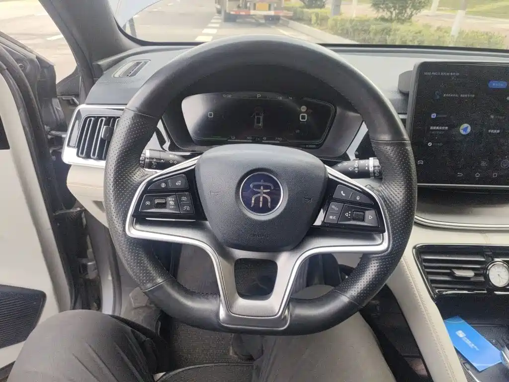 BYD PLUS New Energy — миниатюра 6