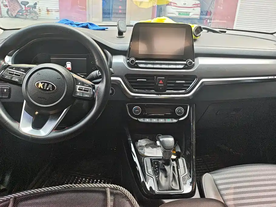 Kia Sportage — миниатюра 12