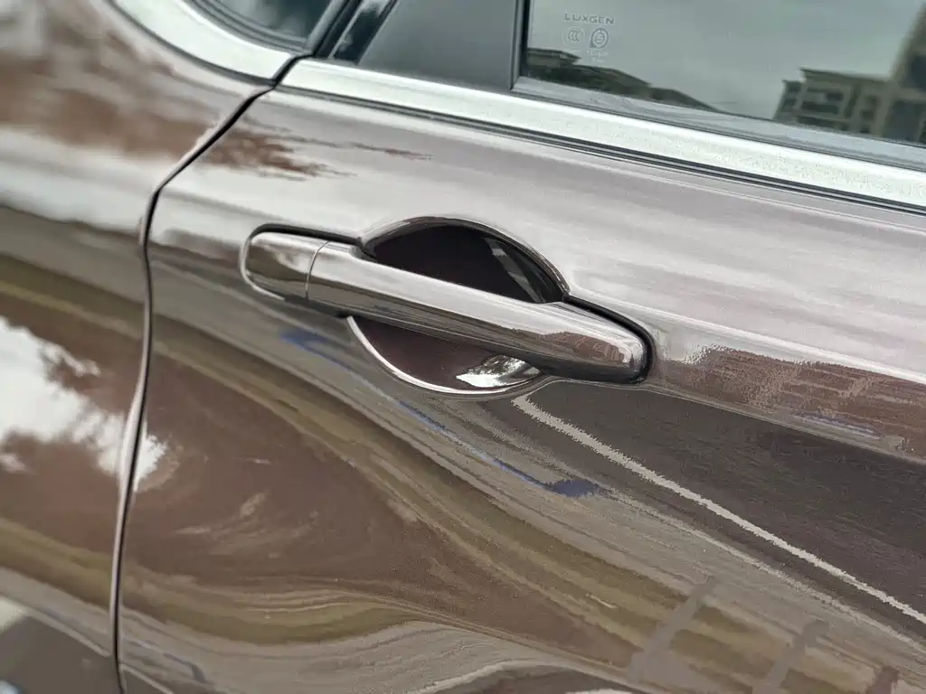 LUXGEN EXCELLENT 6 SUV