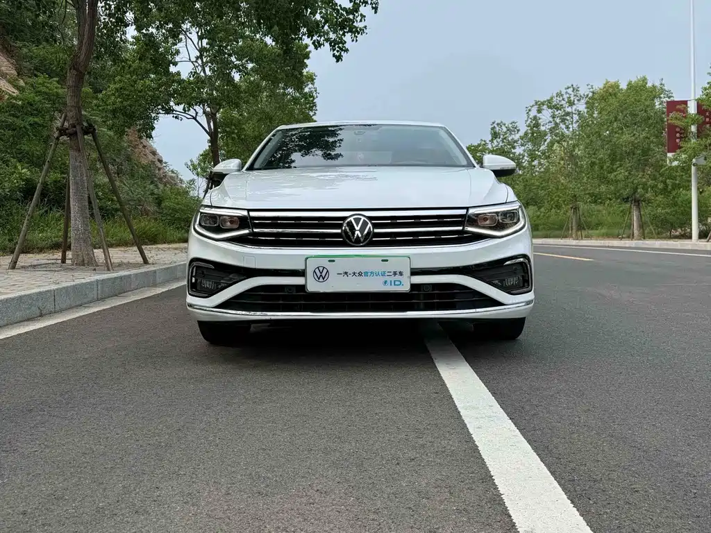 Volkswagen Bora — миниатюра 2