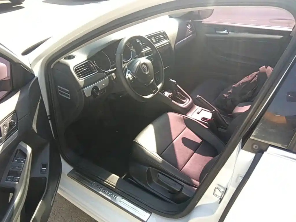 Volkswagen Sagitar — миниатюра 21