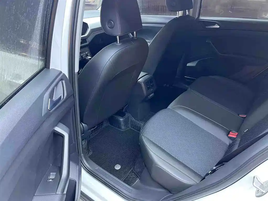 VOLKSWAGEN EXPLORING THE SHADOW