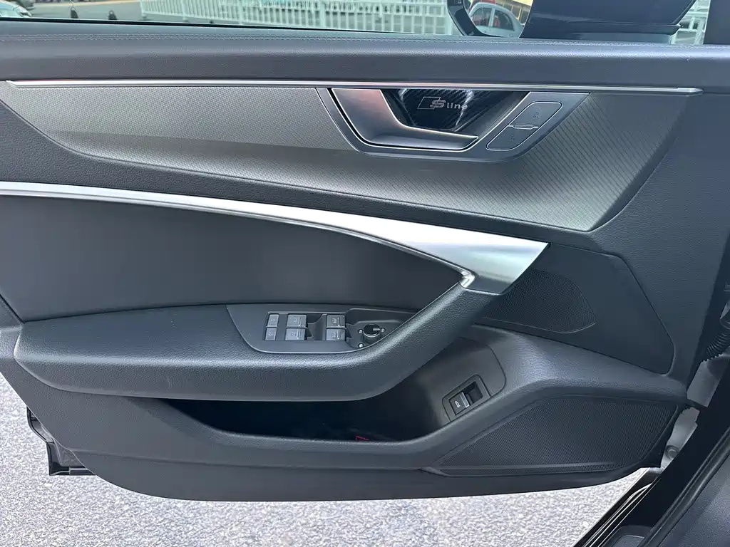 Audi A6L — миниатюра 14