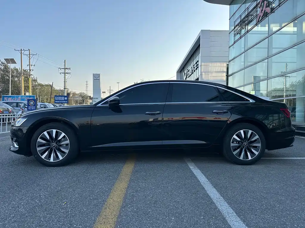 Audi A6L — миниатюра 3