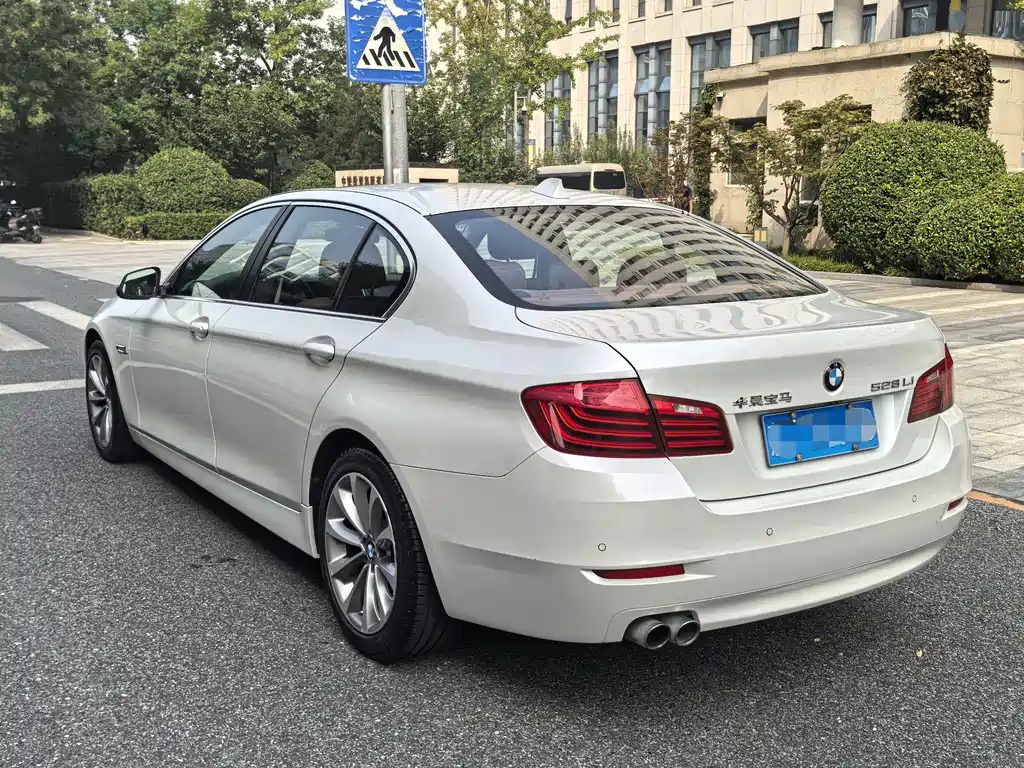 BMW 5 Series 5 2014 528Li Lead