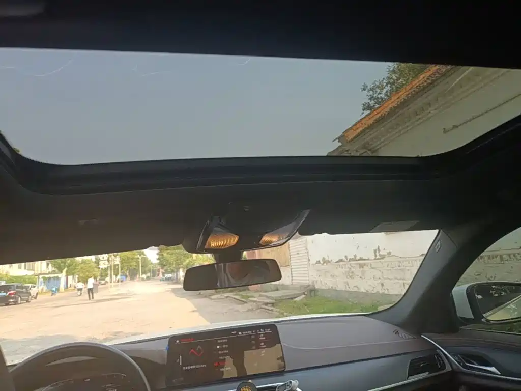 BMW 5 Series — миниатюра 18