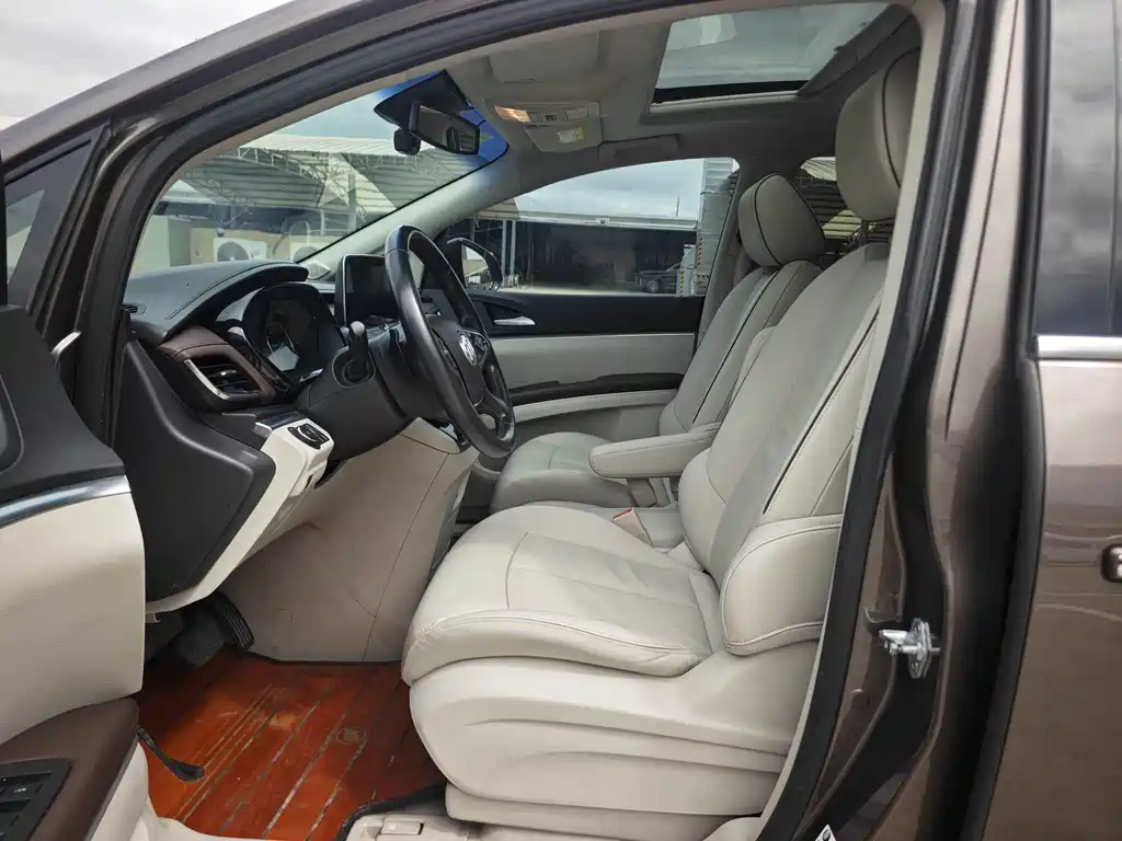 Buick GL8 — миниатюра 9