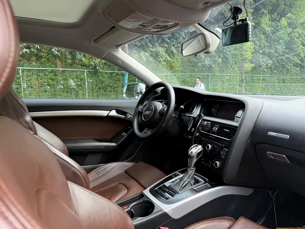 Audi A5 (Import) — миниатюра 13