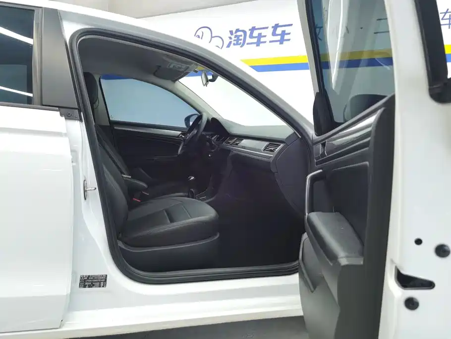 Volkswagen Bora 2019 1.5L MT Fashion VI