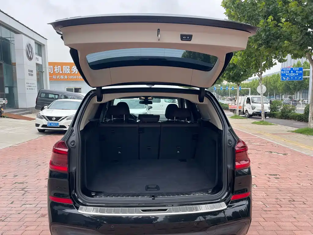 BMW X3 — миниатюра 11