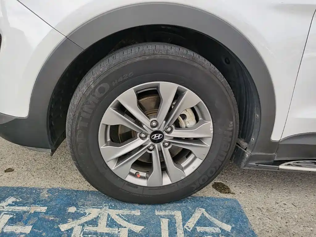 Hyundai Santa Fe — миниатюра 23