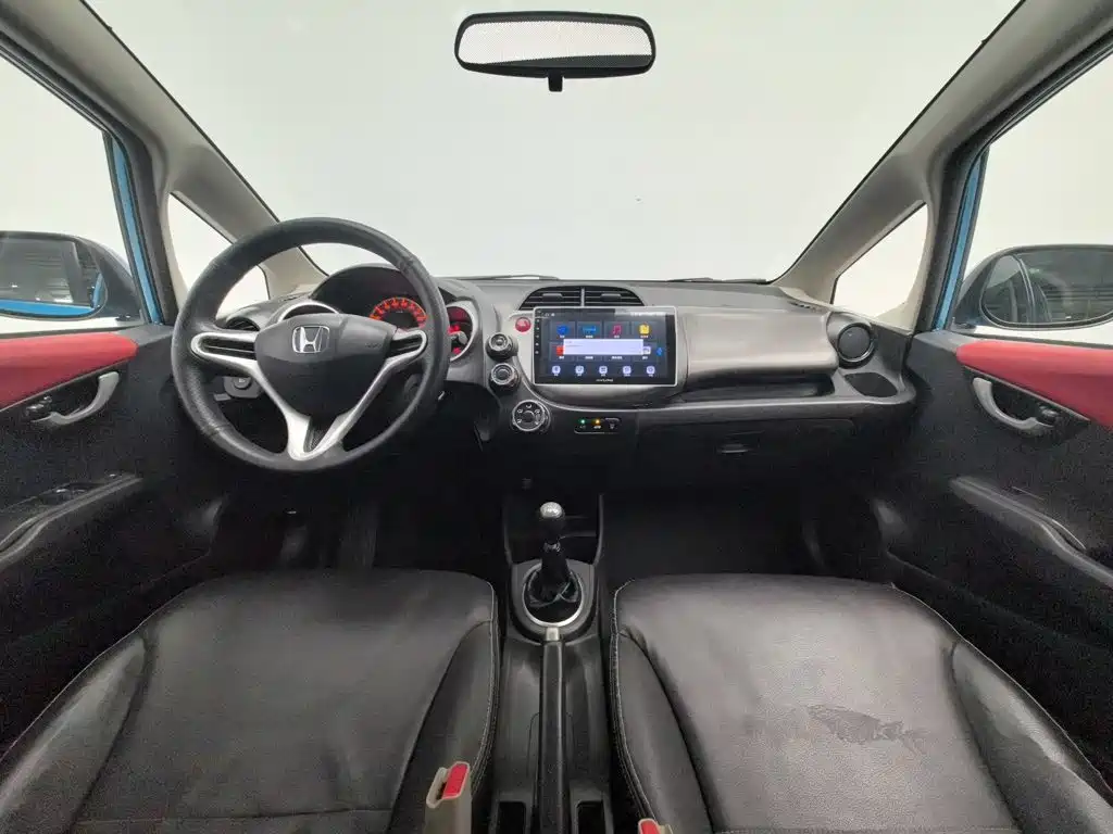 Honda Fit — миниатюра 5