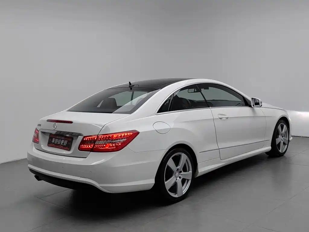 Mercedes-Benz E-Class (Import) — миниатюра 2