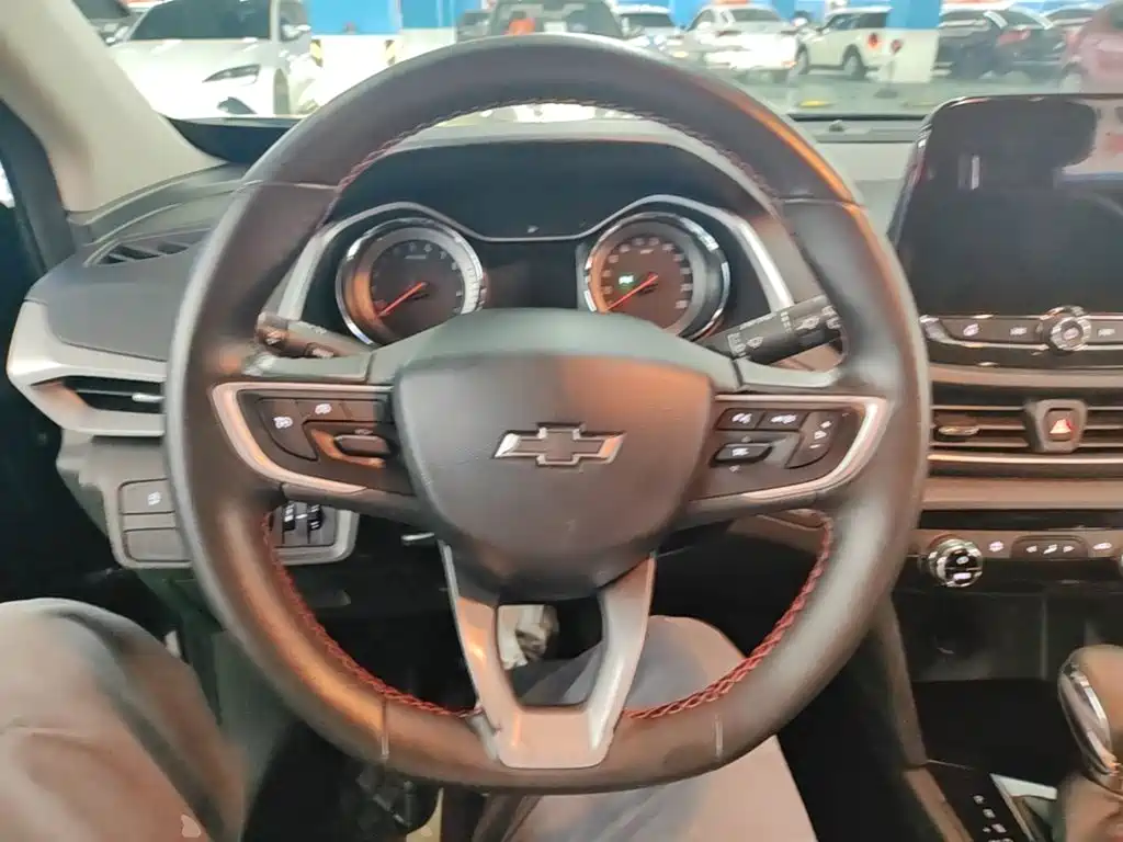 Chevrolet Volando — миниатюра 11