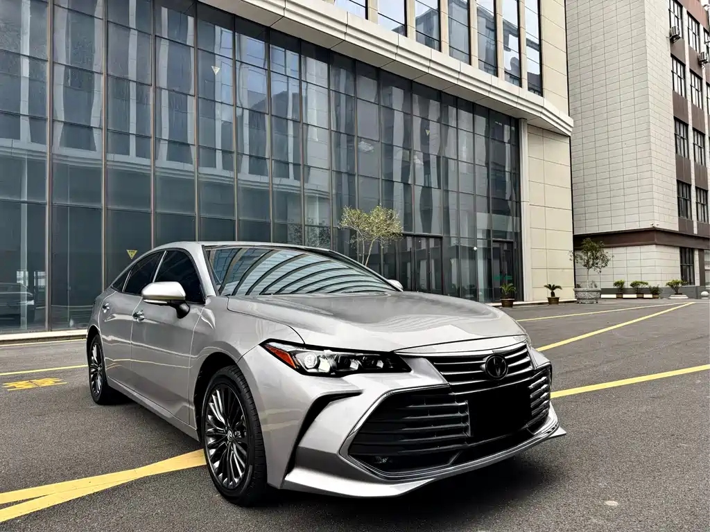 Toyota Avalon — миниатюра 3