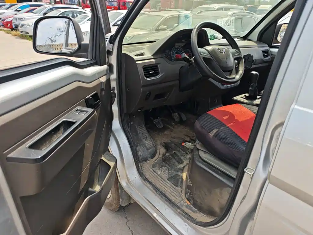 Wuling Rongguang New Truck — миниатюра 21