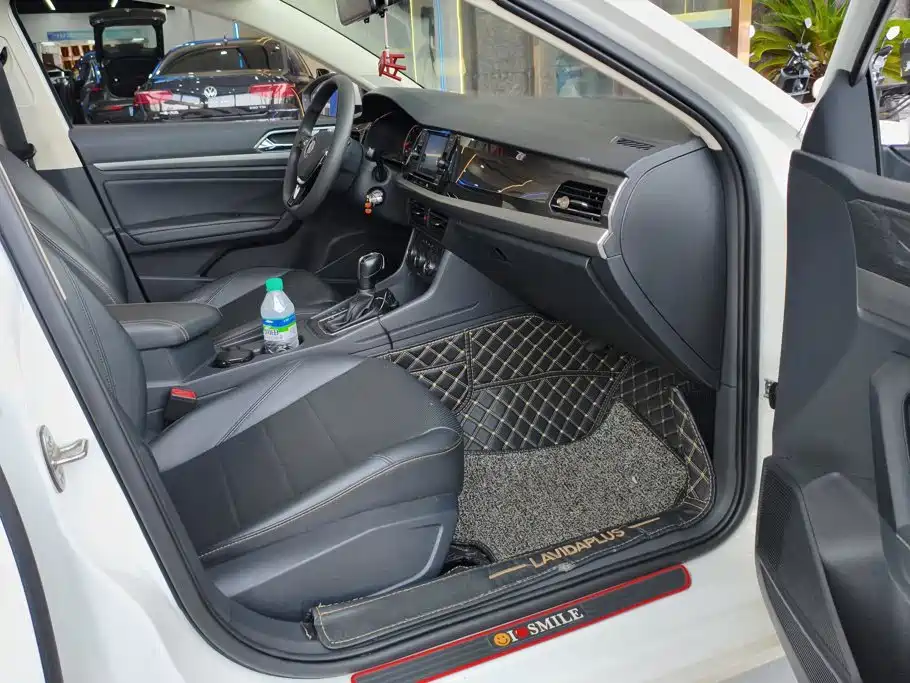 Volkswagen Lavida — миниатюра 8