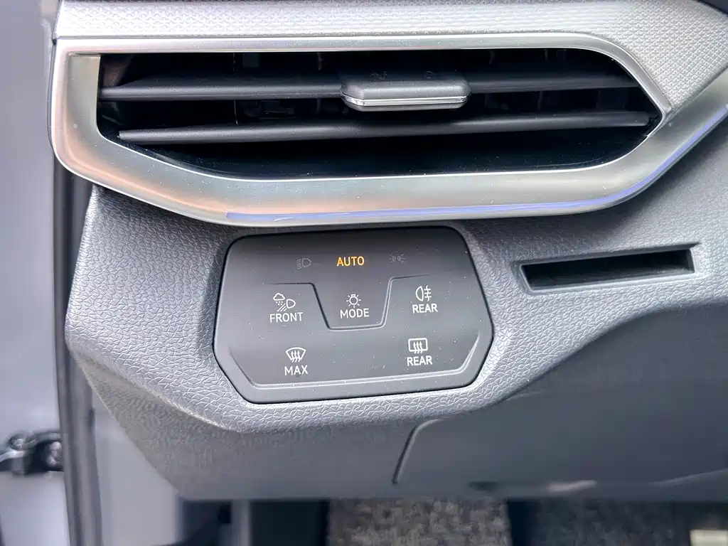 Volkswagen ID.4 Crozz — миниатюра 21