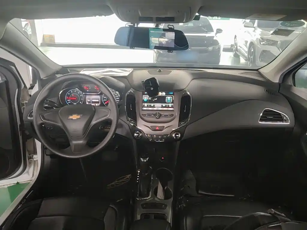 Chevrolet Cruze — миниатюра 10