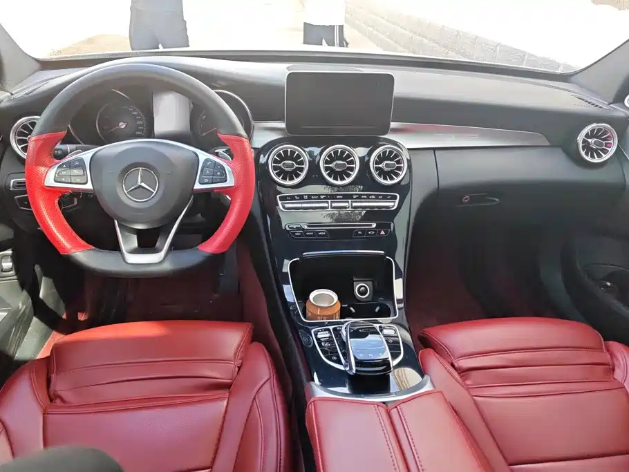 Mercedes-Benz C-Class — миниатюра 12