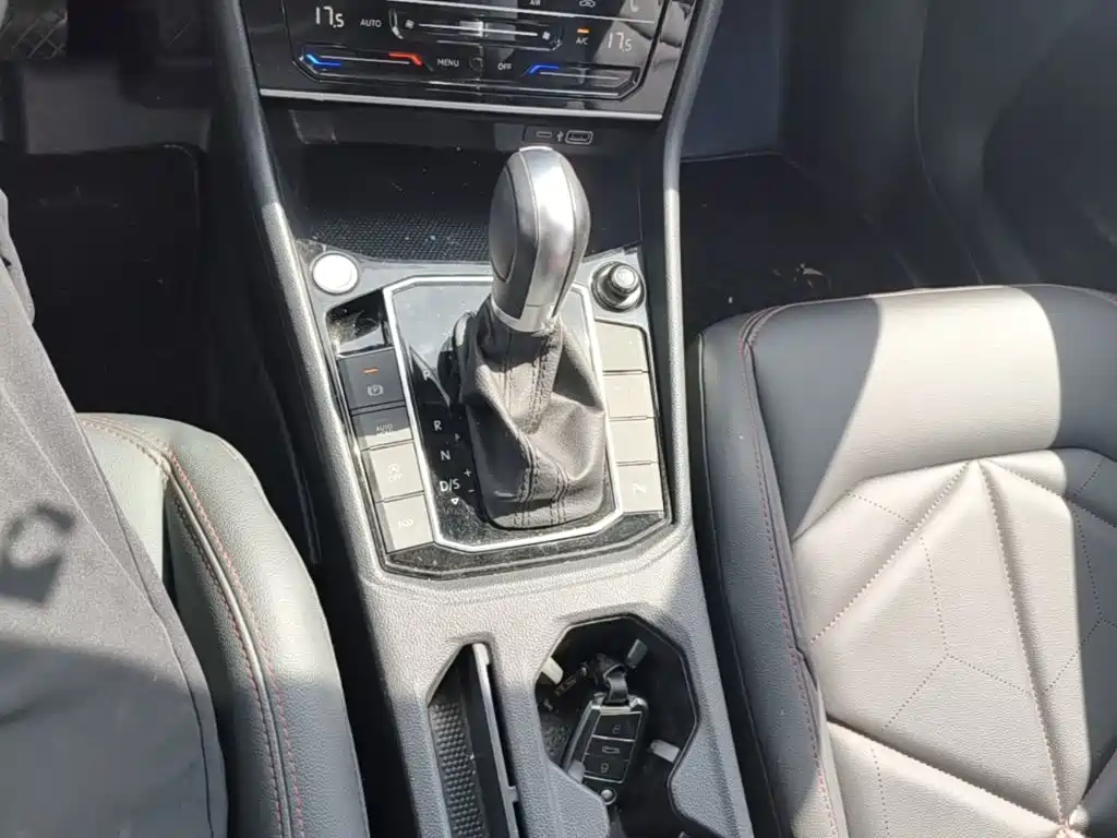 Volkswagen Lavida — миниатюра 14