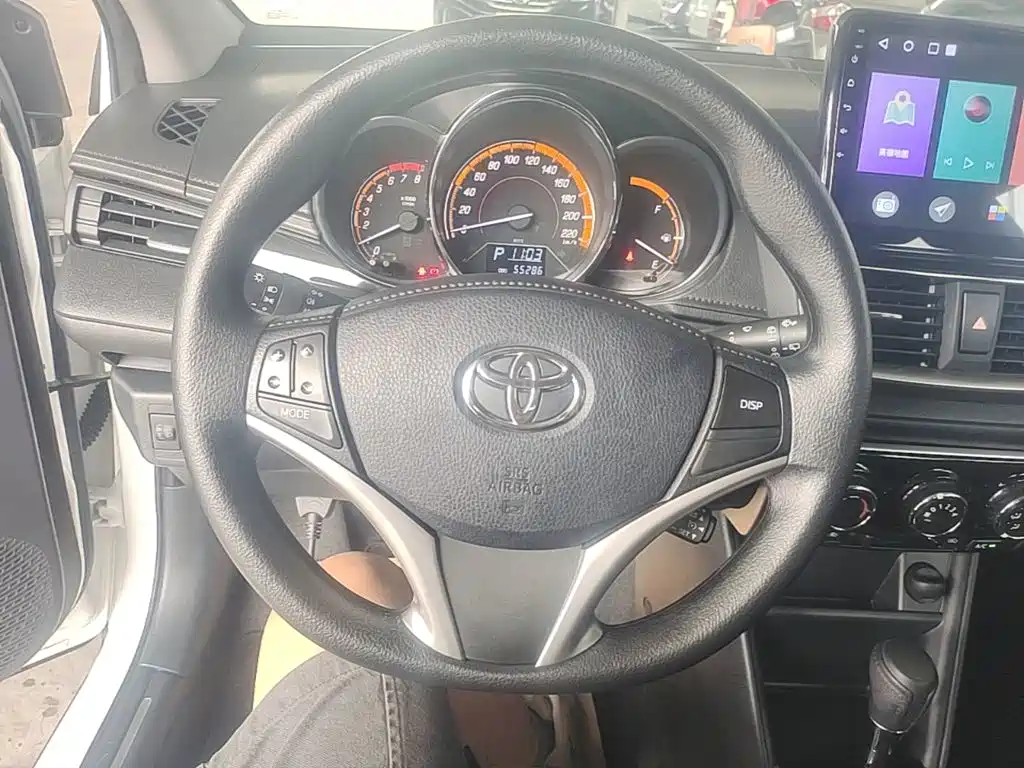Toyota Yaris L — миниатюра 11