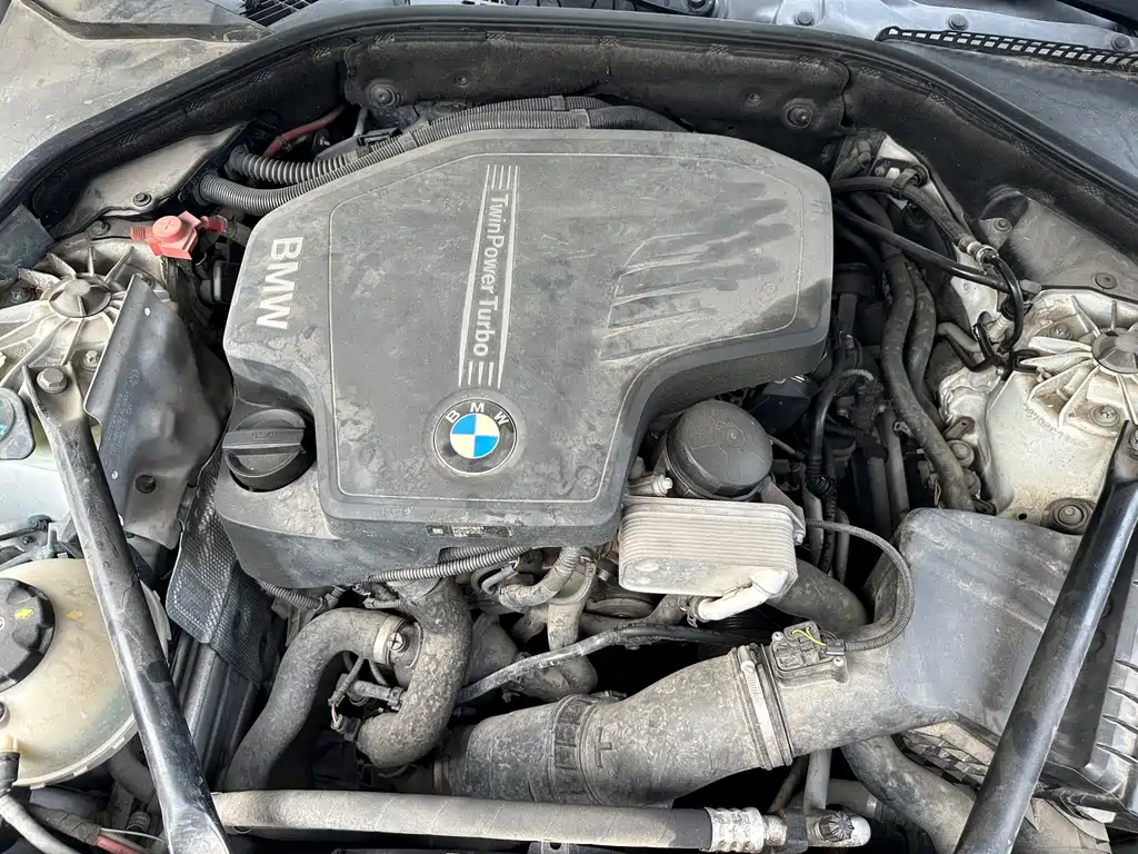 BMW 5 Series — миниатюра 19