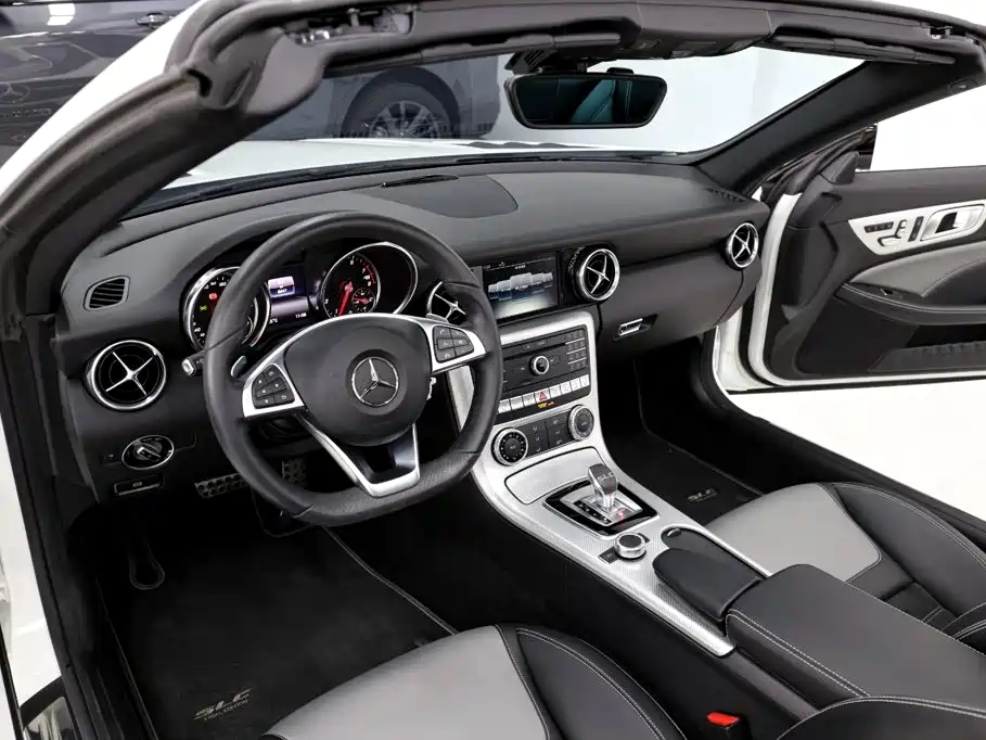 Mercedes-Benz SLC — миниатюра 11