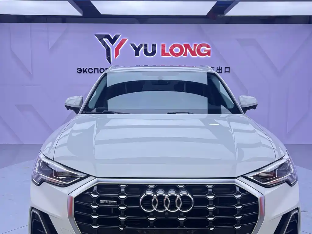Купить Audi Q3