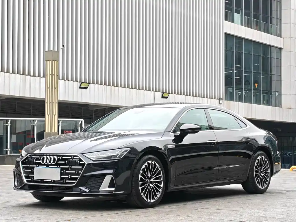 Купить Audi A7L
