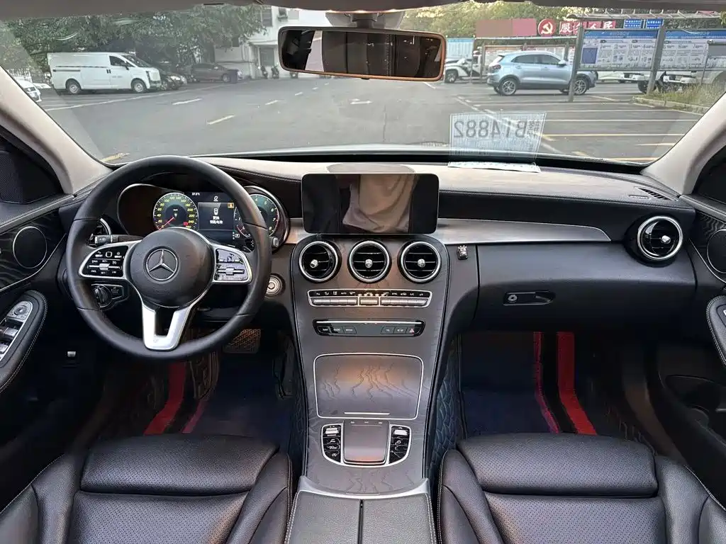 Mercedes-Benz C-Class — миниатюра 10