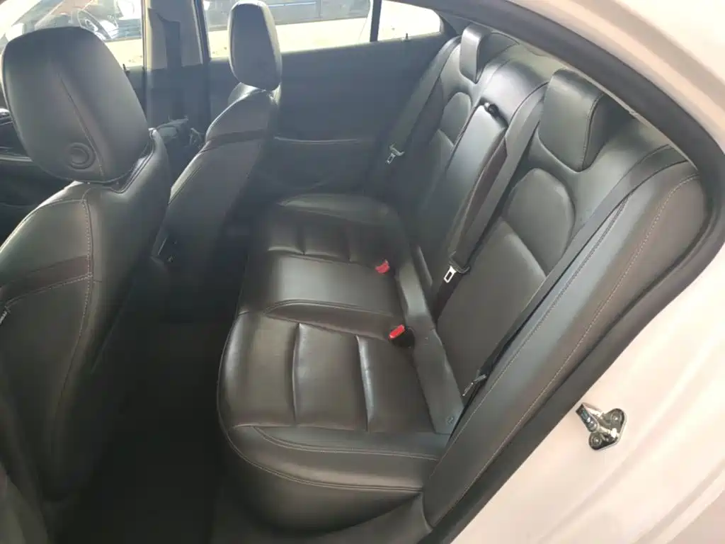 Chevrolet Malibu — миниатюра 17