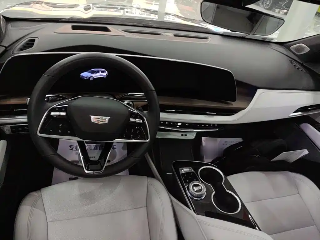 Cadillac GT4 — миниатюра 10