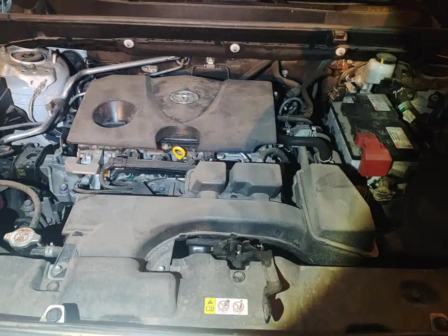 Toyota RAV4 — миниатюра 10