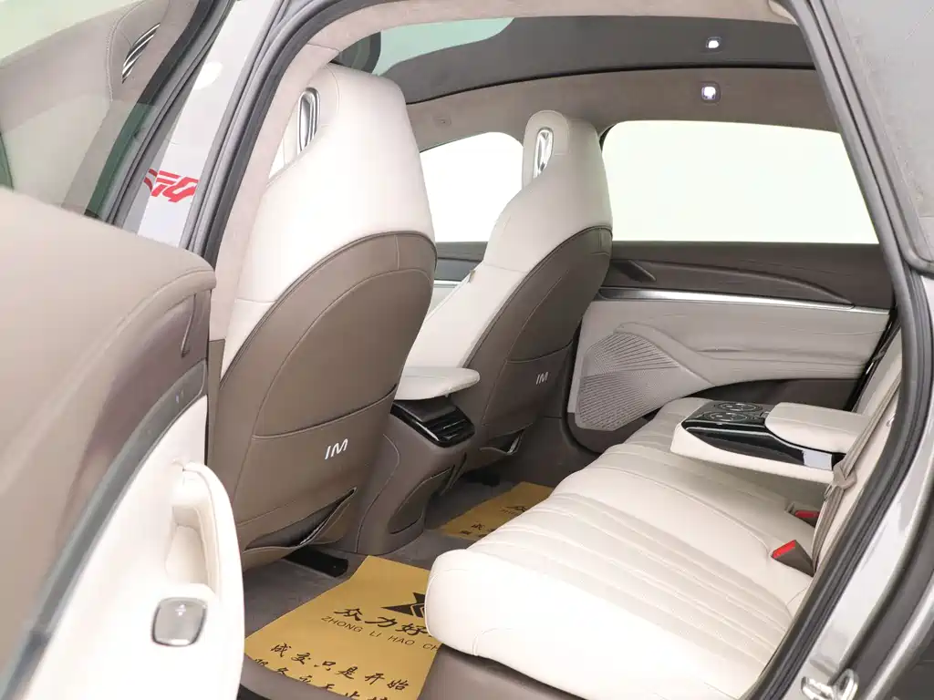 ZHIJI AUTOMOBILE ZHIJI L7