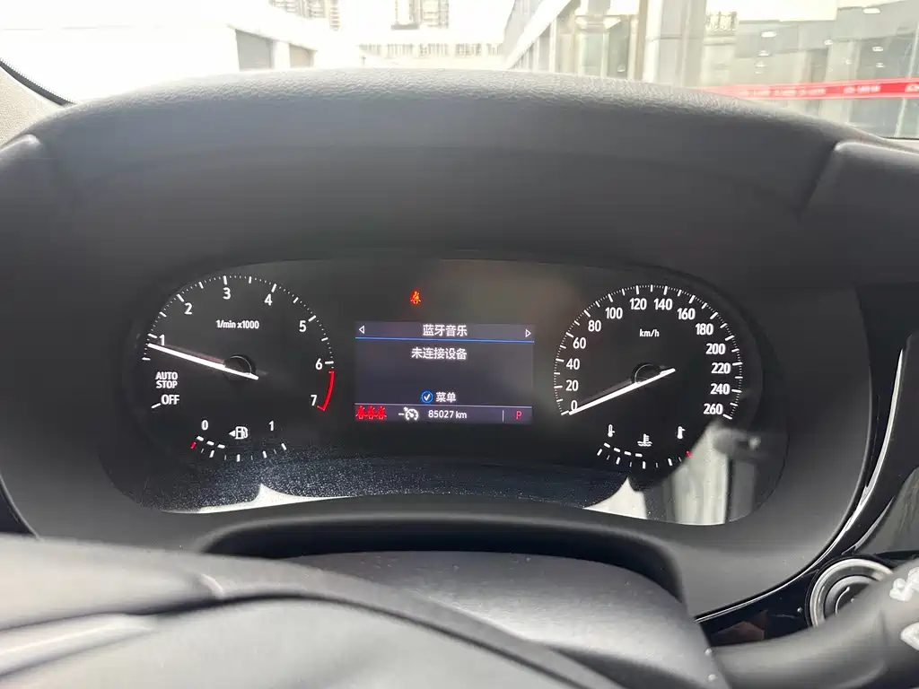 Buick Enclave — миниатюра 11