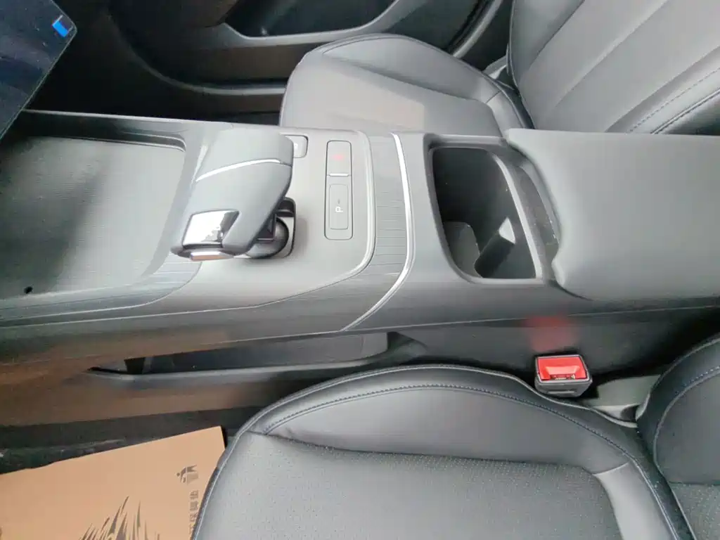 Changan Eado — миниатюра 8