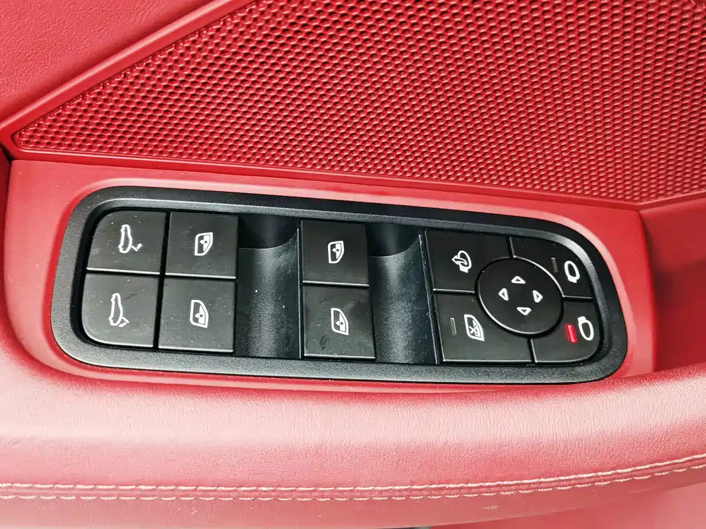 Porsche Panamera — миниатюра 15