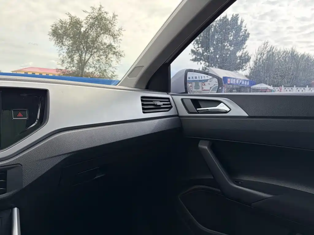 Volkswagen Polo — миниатюра 15