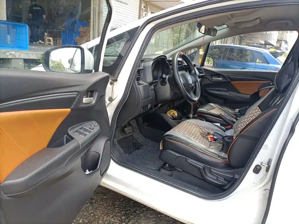Honda Fit — миниатюра 12