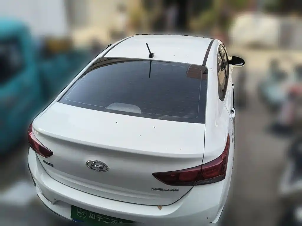 Hyundai Verna — миниатюра 3