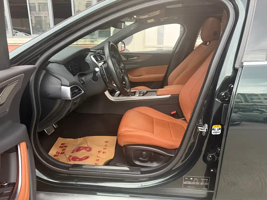 Jaguar XEL — миниатюра 9