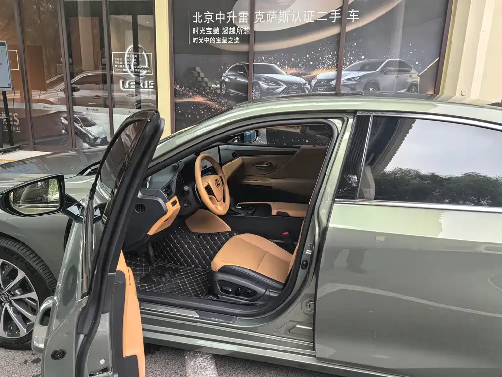 Lexus ES — миниатюра 2