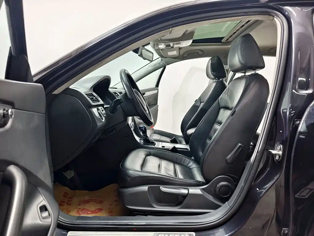 Volkswagen Passat — миниатюра 11